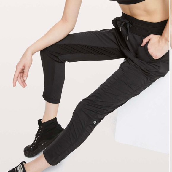 lululemon athletica Pants - Lululemon Street to Studio pant. 8 EUC